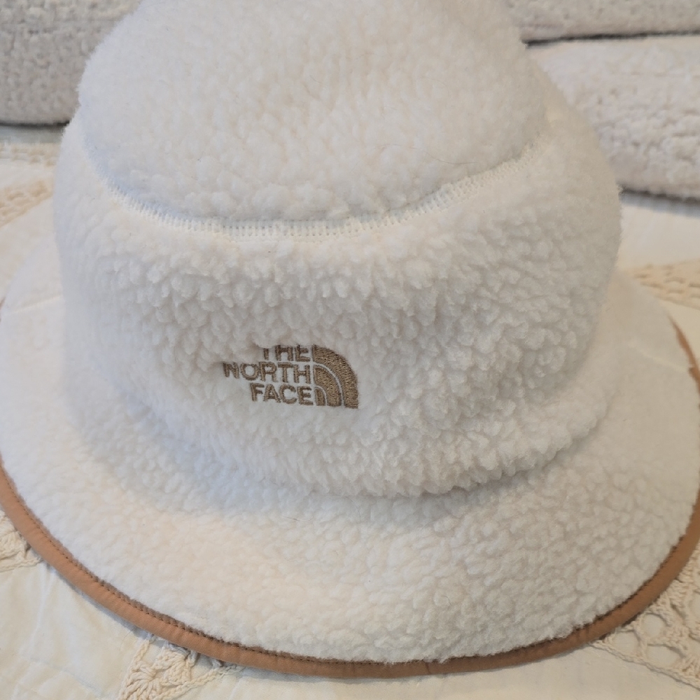 The North Face White Sherpa Bucket Hat